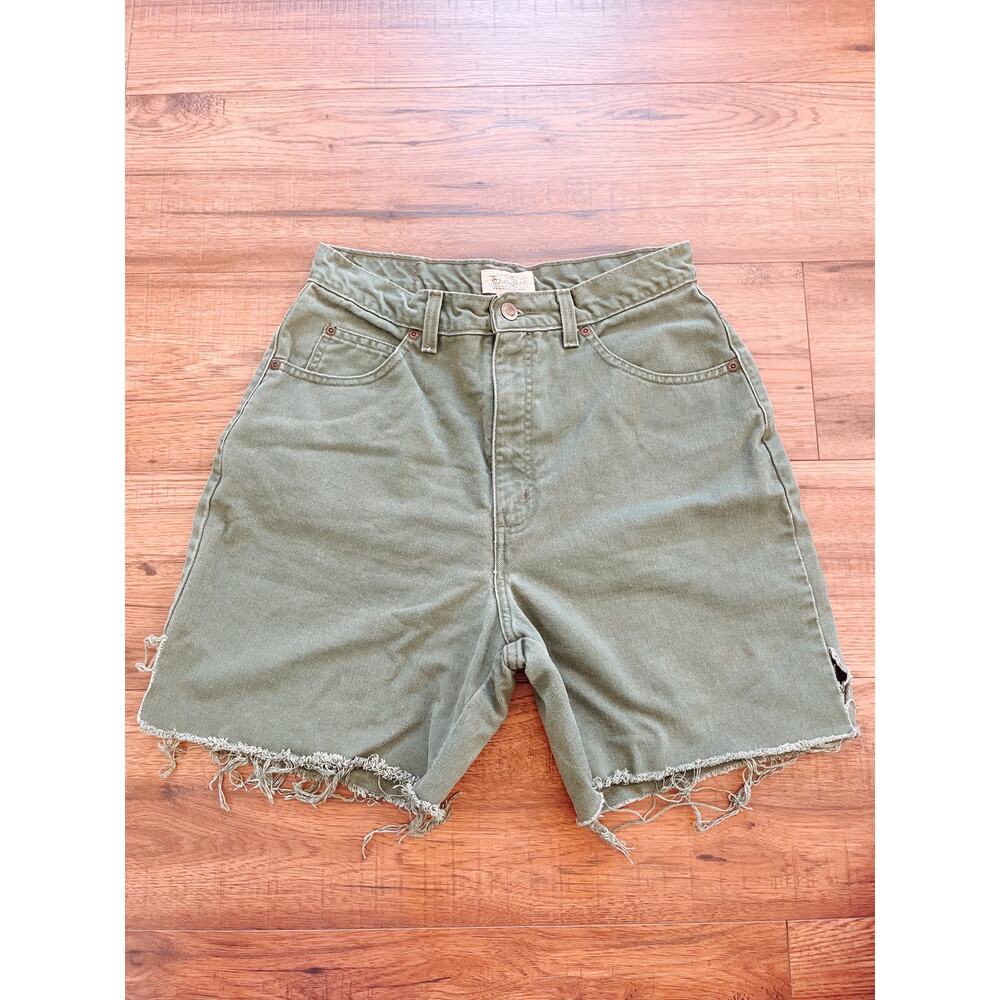 Vintage St. John’s Bay brand high waisted denim cut off shorts